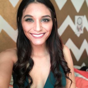 Meet your Posher, Rebecca